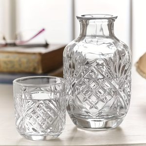 1pc Vintage Transparent Glass Pitcher And Cup | Elegant Retro Design with Ice Pattern, Perfect for Hotu002FCold Beverages, Durable And Stylish, Ideal for Bedroom, Nightstand, Bathroom, Or Kitchen | Decorative Glassware